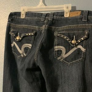 Free culture jeans😊